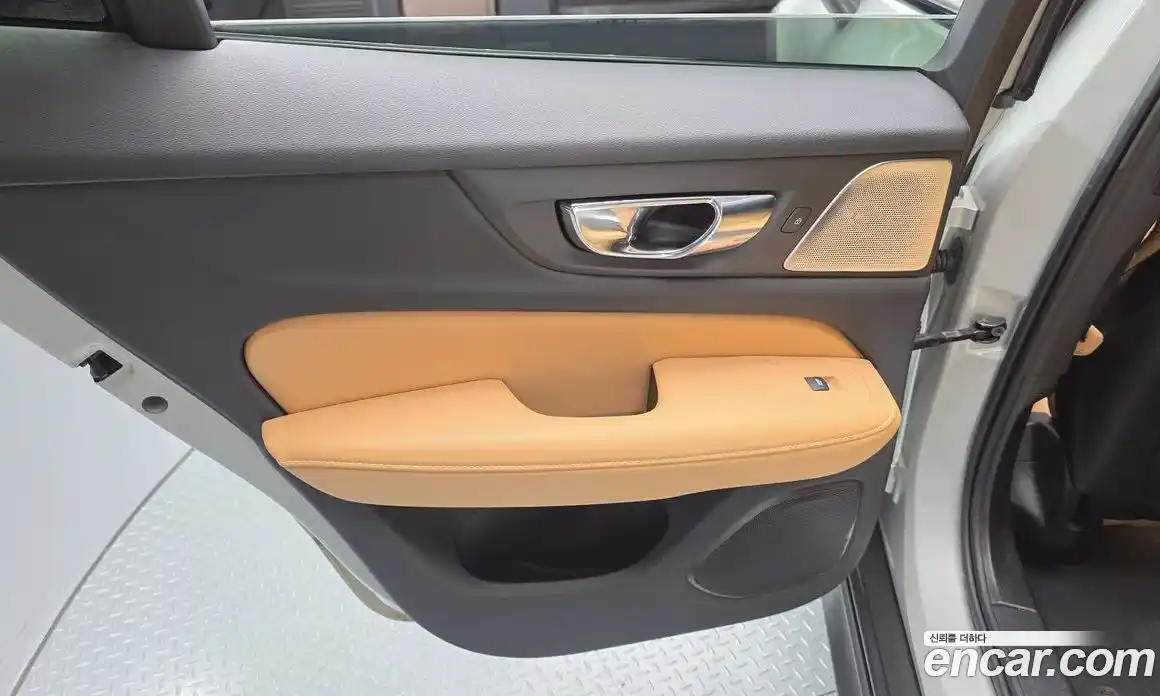 Volvo V60 2019 2.0 гидро в Москве № 2131554, фото 15