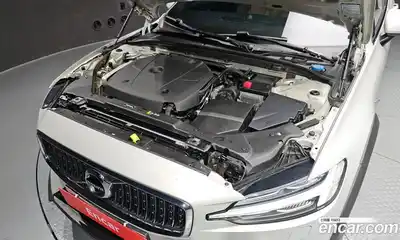 Volvo V60 2019 2.0 гидро в Москве № 2131554, миниатюра 6
