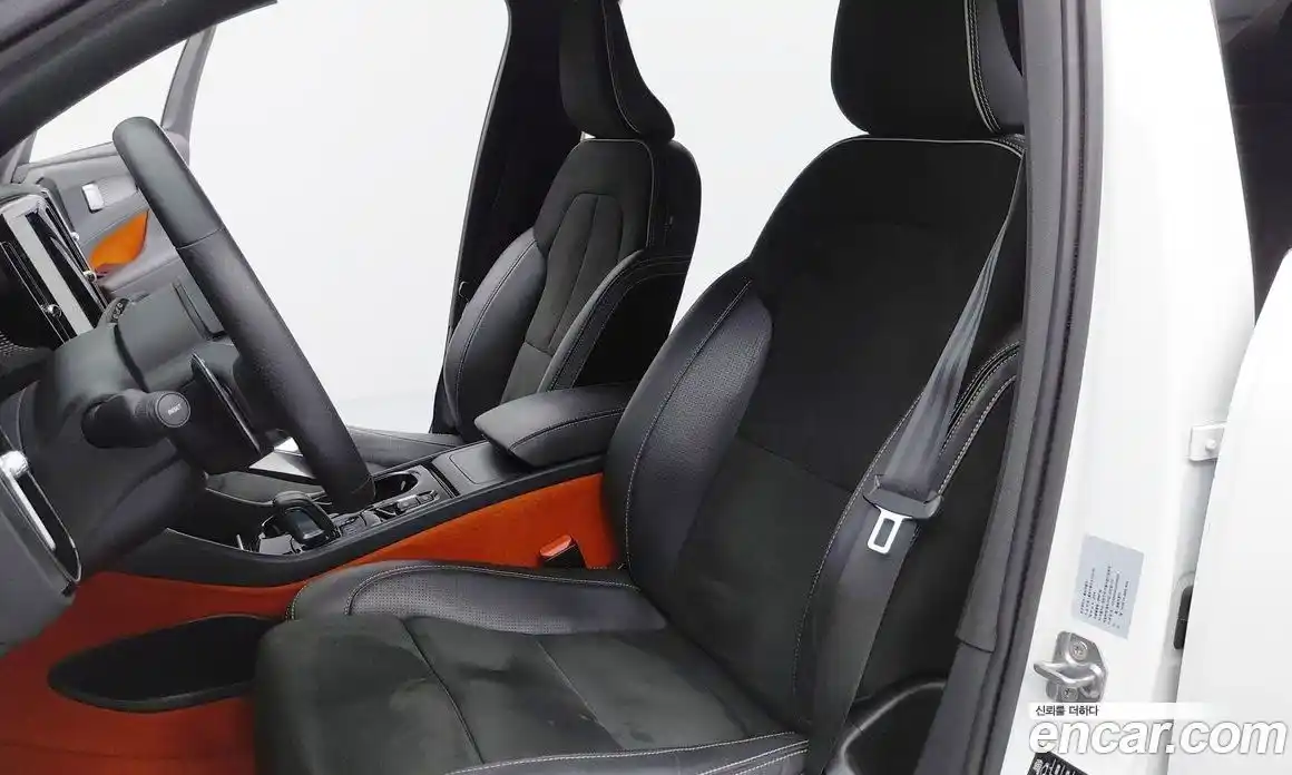 Volvo XC40 2019 2.0 гидро в Москве № 2131618, фото 14