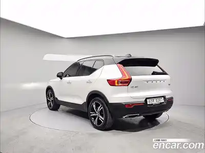 Volvo XC40 2019 2.0 гидро в Москве № 2131618, миниатюра 2