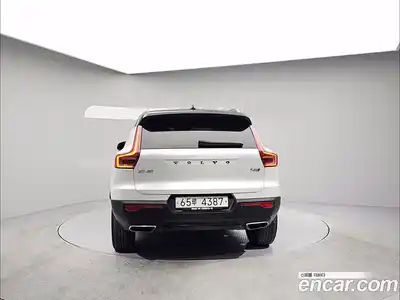 Volvo XC40 2019 2.0 гидро в Москве № 2131618, миниатюра 4