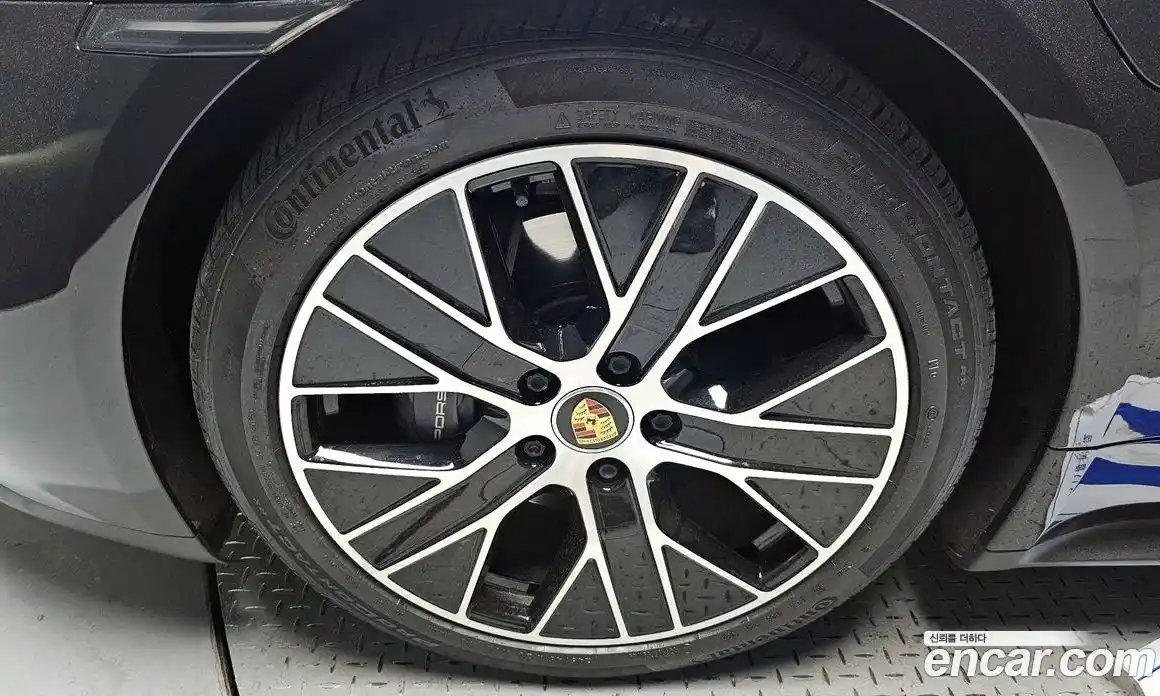 Porsche Taycan 2022 0.1 гидро в Москве № 2131669, фото 34