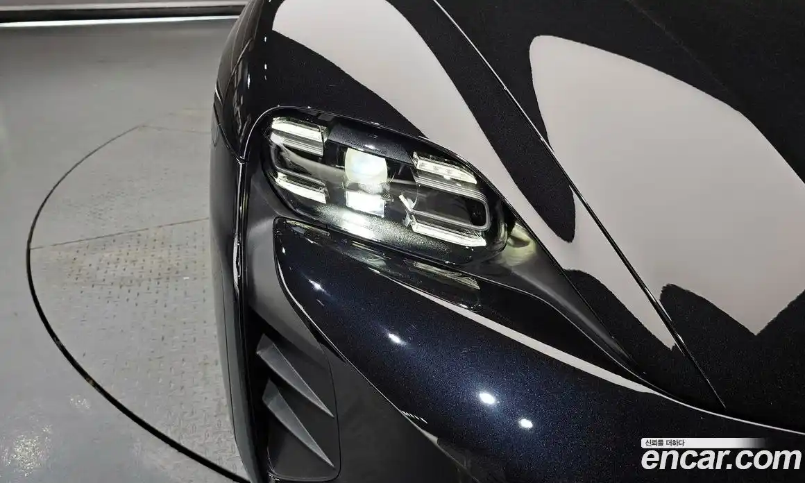 Porsche Taycan 2022 0.1 гидро в Москве № 2131669, фото 8