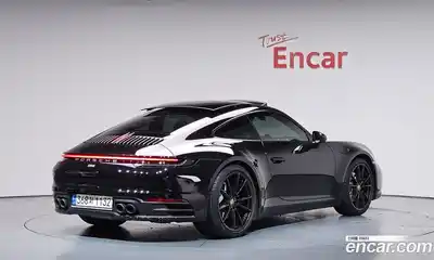 Porsche 911 Carrera 4