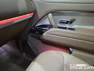 Land Rover Range-Rover 2024 4.4 гидро в Москве № 2131830, миниатюра 9