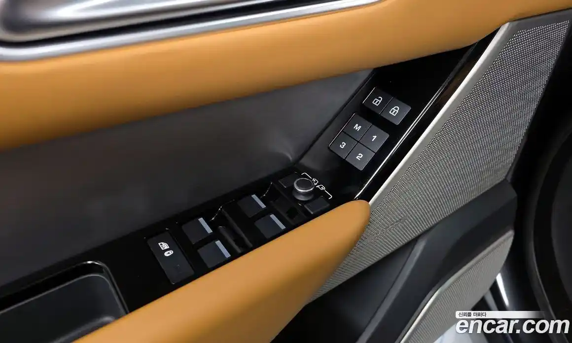 Land Rover Range-Rover Velar 2022 3.0 гидро в Москве № 2131855, фото 30