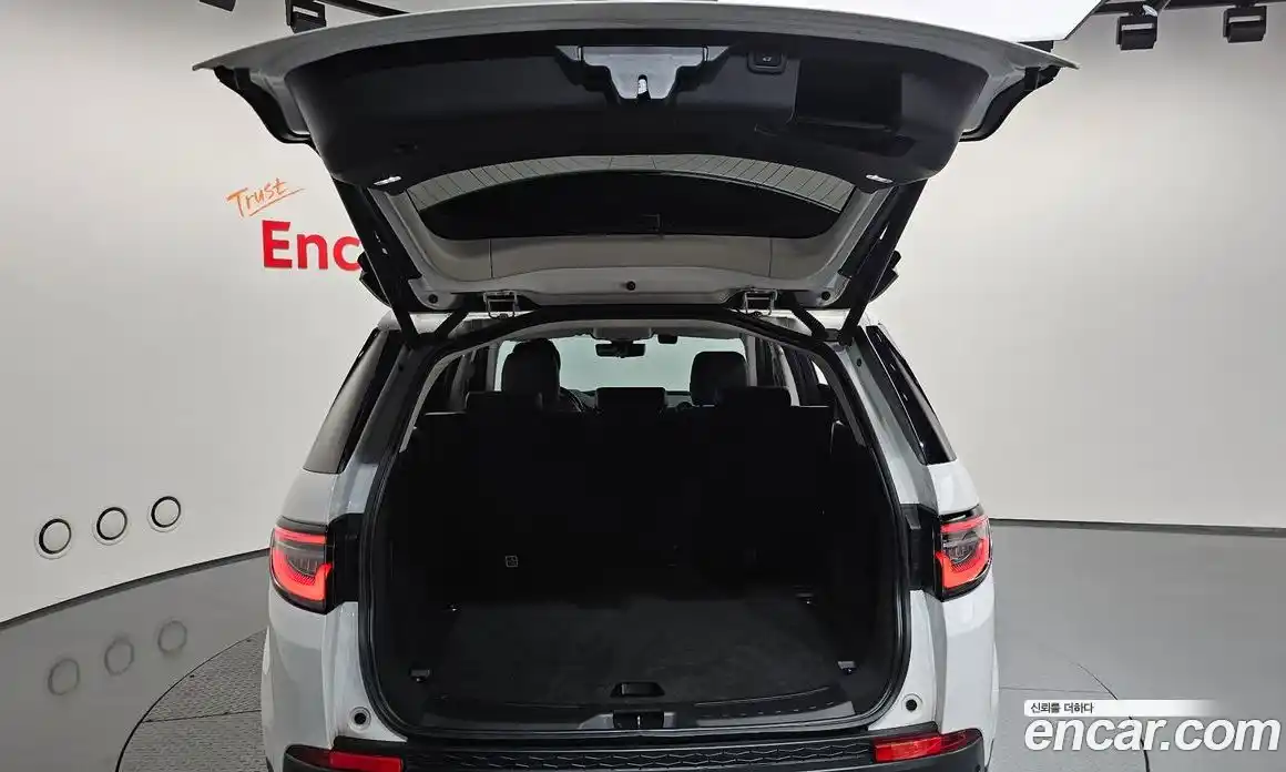 Land Rover Discovery Sport 2022 2.0 гидро в Москве № 2131858, фото 23