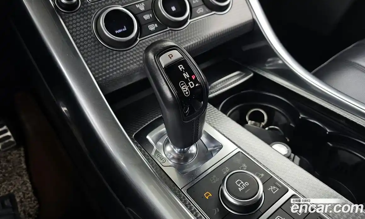 Land Rover Range-Rover Sport 2017 5.0 гидро в Москве № 2131886, фото 12