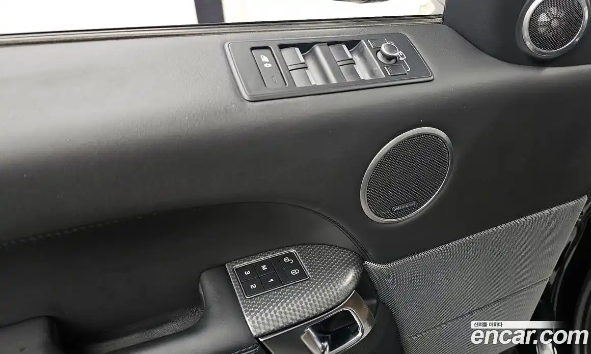 Land Rover Range-Rover Sport 2017 5.0 гидро в Москве № 2131886, фото 34