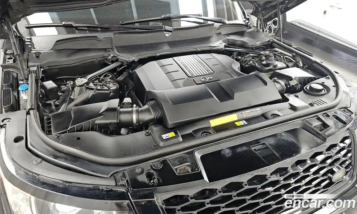 Land Rover Range-Rover Sport 2017 5.0 гидро в Москве № 2131886, фото 6