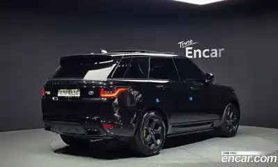 Land Rover Range-Rover Sport 2018 3.0 гидро в Москве № 2131901, миниатюра 2