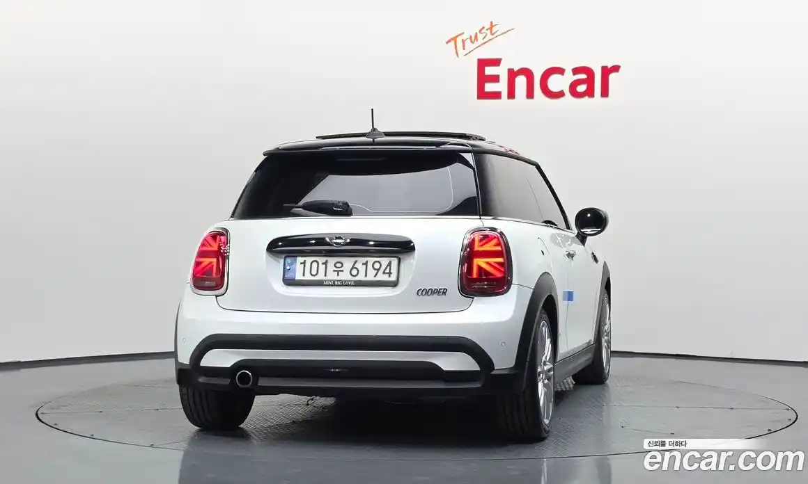 Mini Cooper 2023 1.5 гидро в Москве № 2132018, фото 4