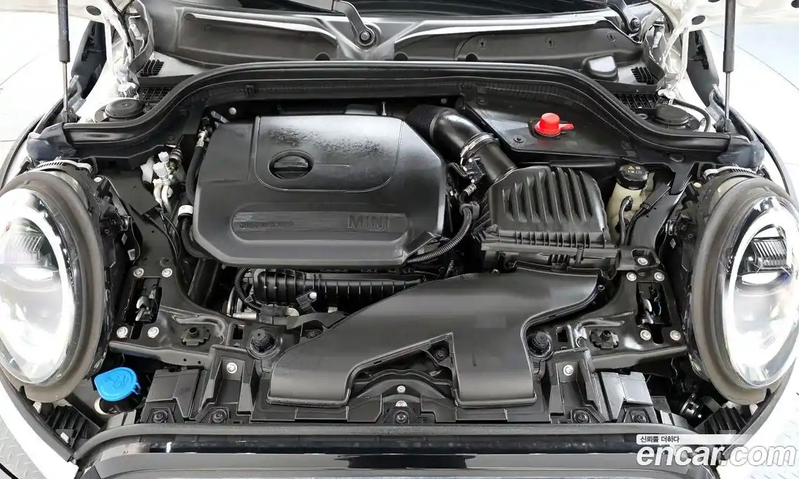 Mini Cooper 2023 1.5 гидро в Москве № 2132018, фото 6