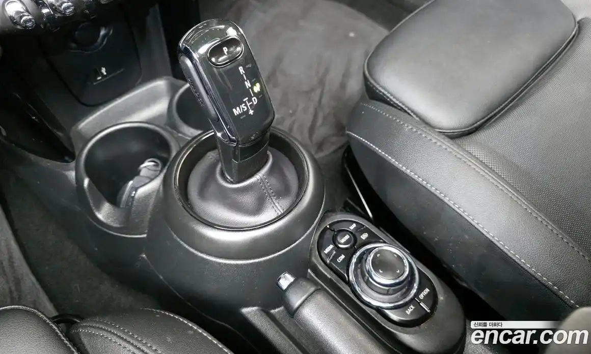 Mini Cooper 2023 1.5 гидро в Москве № 2132018, фото 9