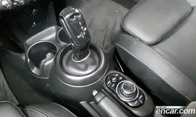 Mini Cooper 2023 1.5 гидро в Москве № 2132018, миниатюра 9