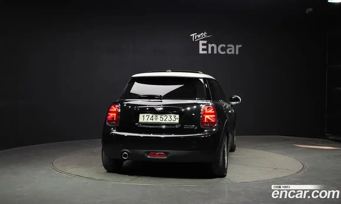 Mini Cooper 2019 1.5 гидро в Москве № 2132021, фото 4