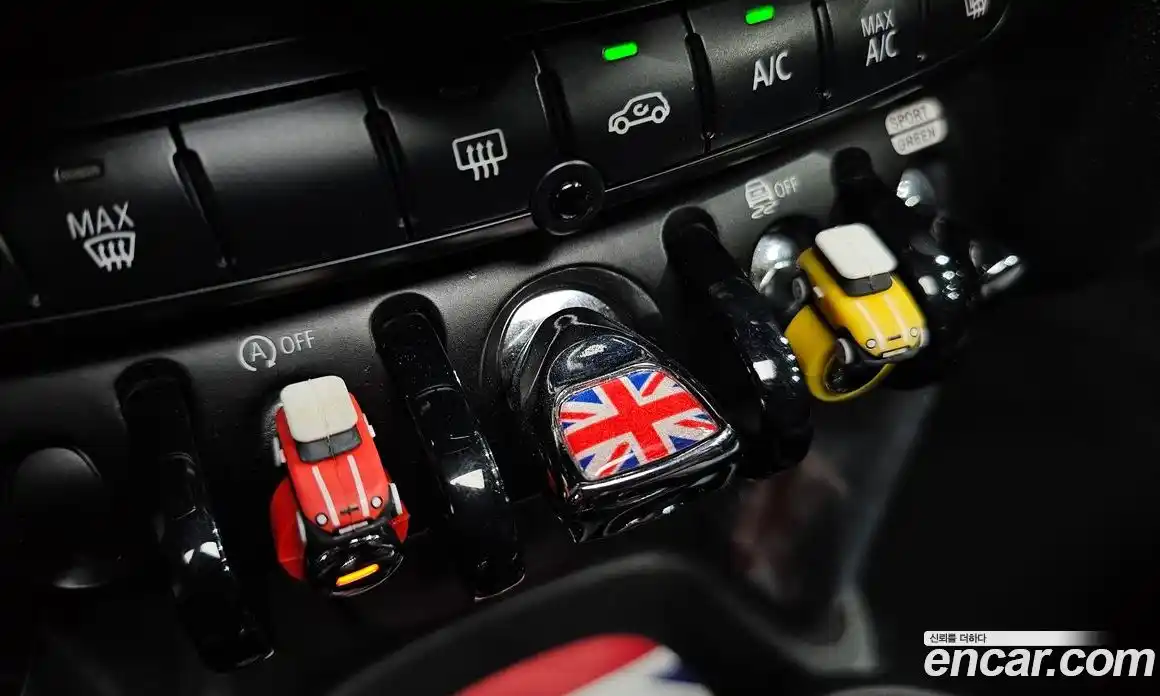 Mini Cooper 2021 1.5 гидро в Москве № 2132043, фото 26