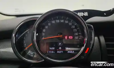 Mini Cooper 2019 1.5 гидро в Москве № 2132051, миниатюра 11