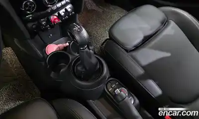 Mini Cooper 2019 1.5 гидро в Москве № 2132051, миниатюра 12