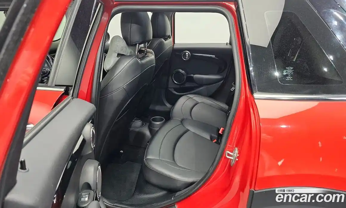 Mini Cooper 2016 1.5 гидро в Москве № 2132091, фото 12