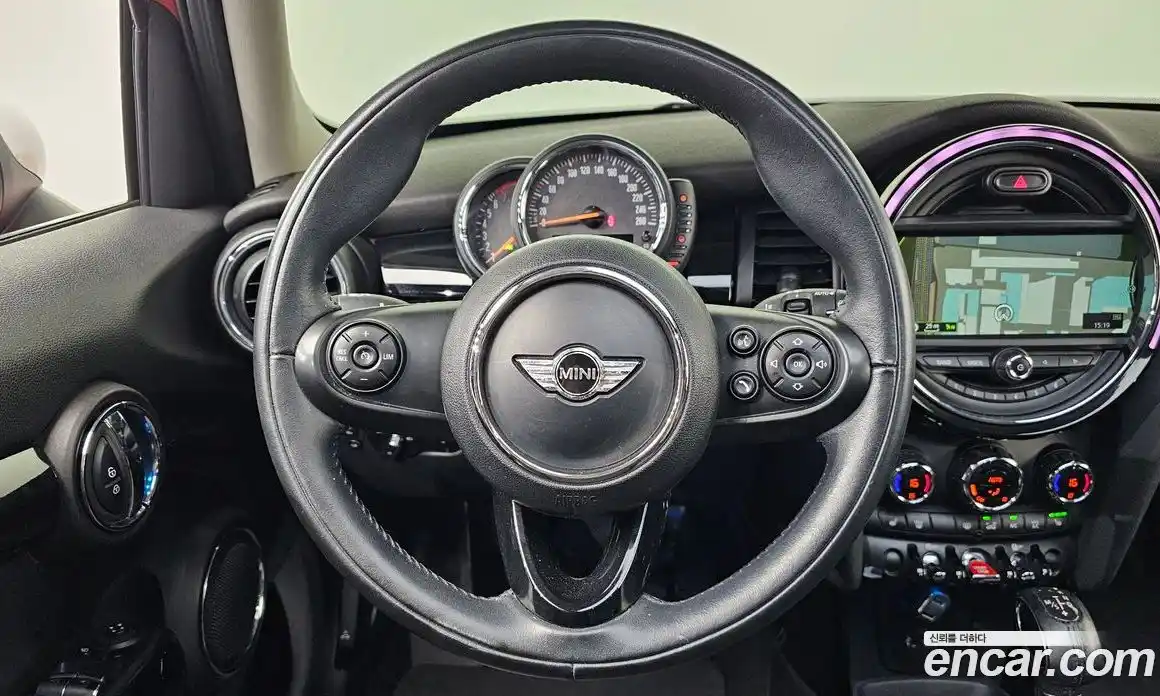 Mini Cooper 2016 1.5 гидро в Москве № 2132091, фото 15