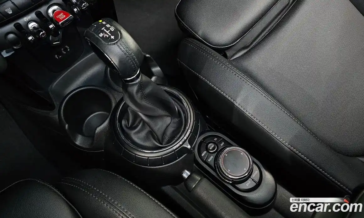 Mini Cooper 2016 1.5 гидро в Москве № 2132091, фото 9