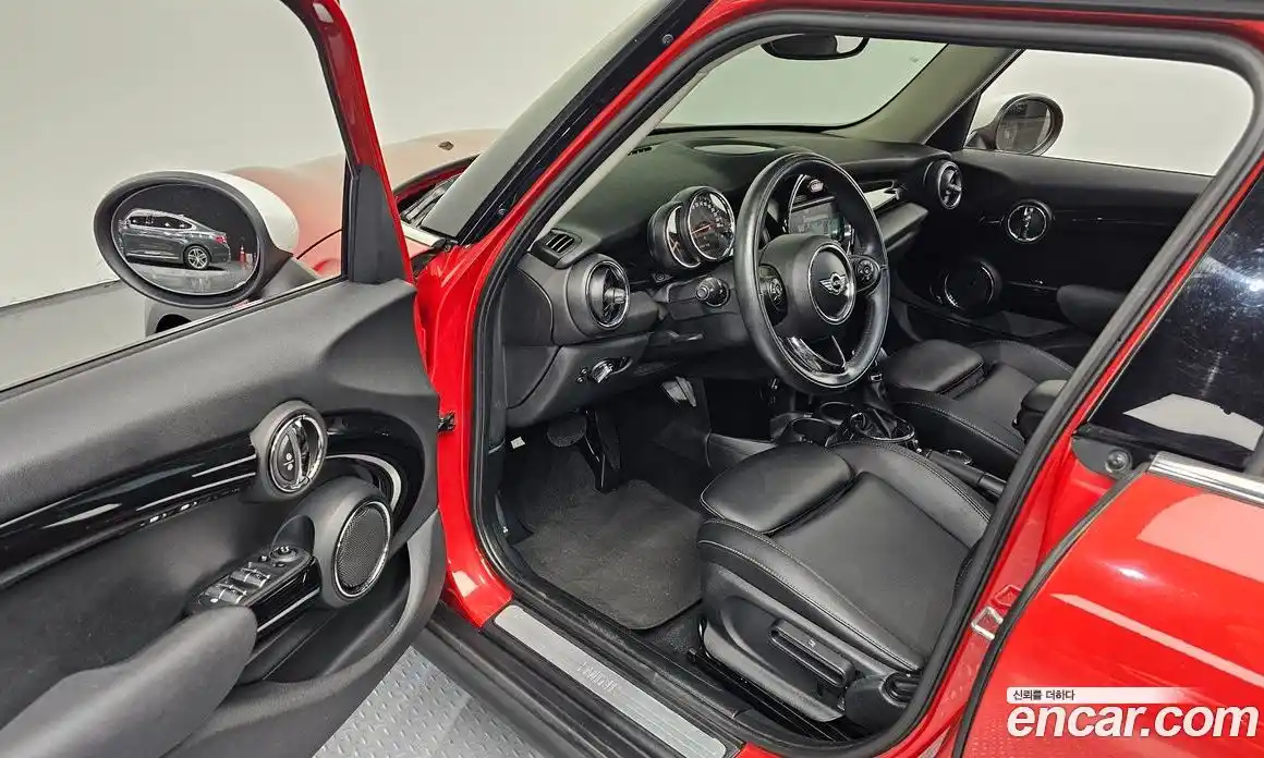 Mini Cooper 2016 1.5 гидро в Москве № 2132091, фото 10