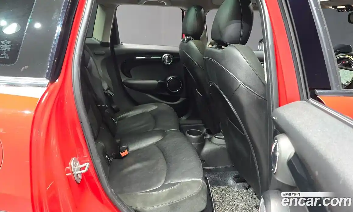 Mini Cooper 2015 2.0 гидро в Москве № 2132093, фото 16