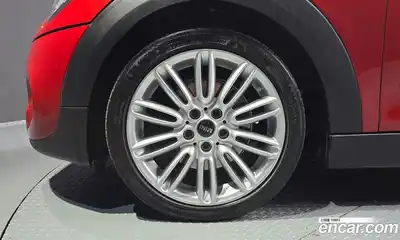 Mini Cooper 2015 2.0 гидро в Москве № 2132093, миниатюра 4