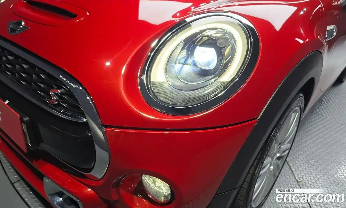 Mini Cooper 2015 2.0 гидро в Москве № 2132093, фото 7
