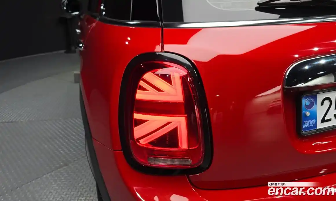 Mini Cooper 2015 2.0 гидро в Москве № 2132093, фото 8