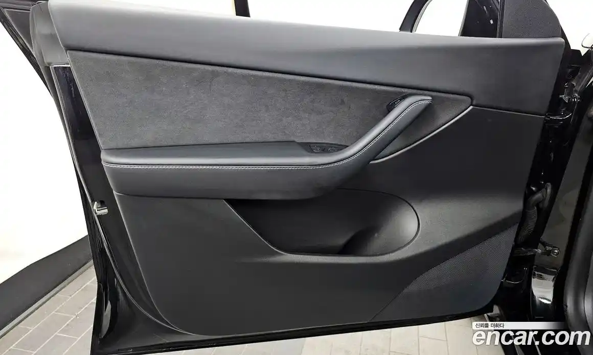 Tesla Model Y 2022 0.2 гидро, фото 14