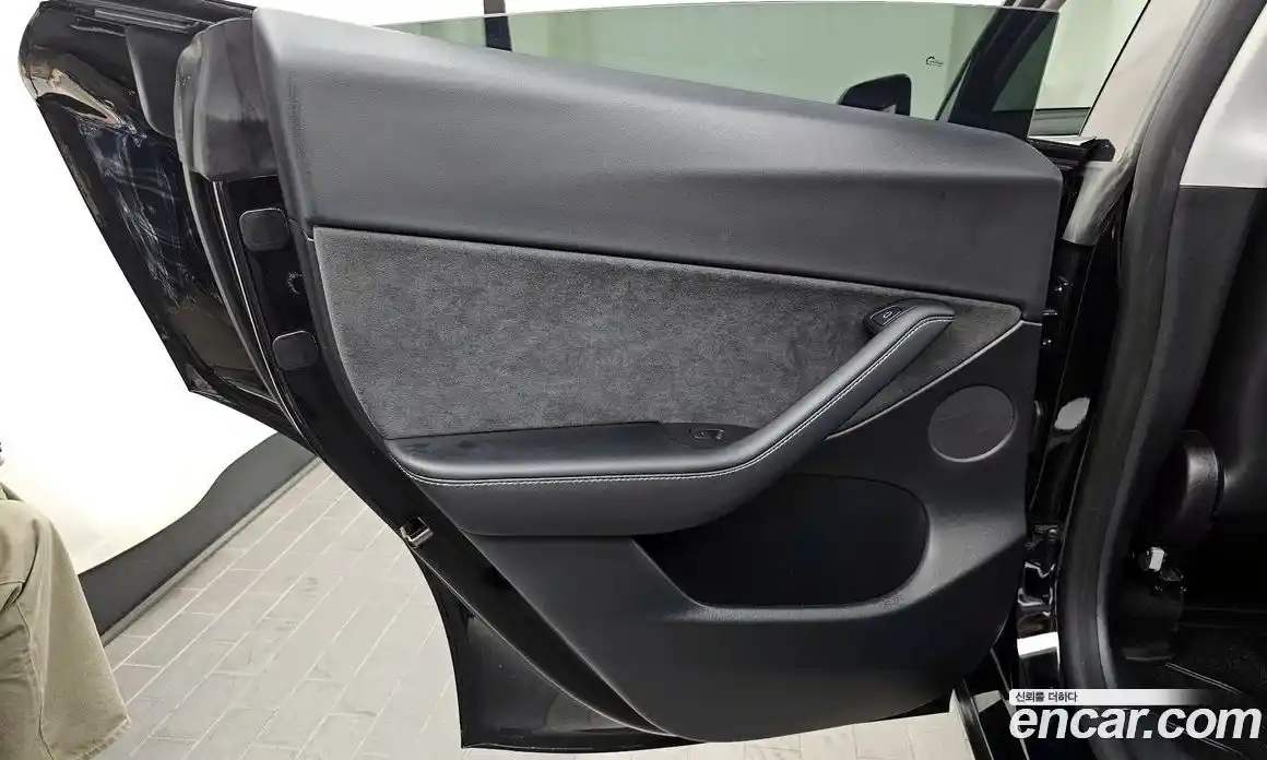 Tesla Model Y 2022 0.2 гидро, фото 15