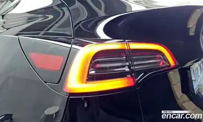 Tesla Model Y 2022 0.2 гидро, миниатюра 9
