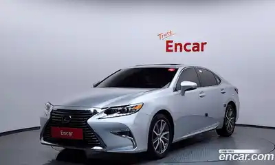 Lexus ES, 2018