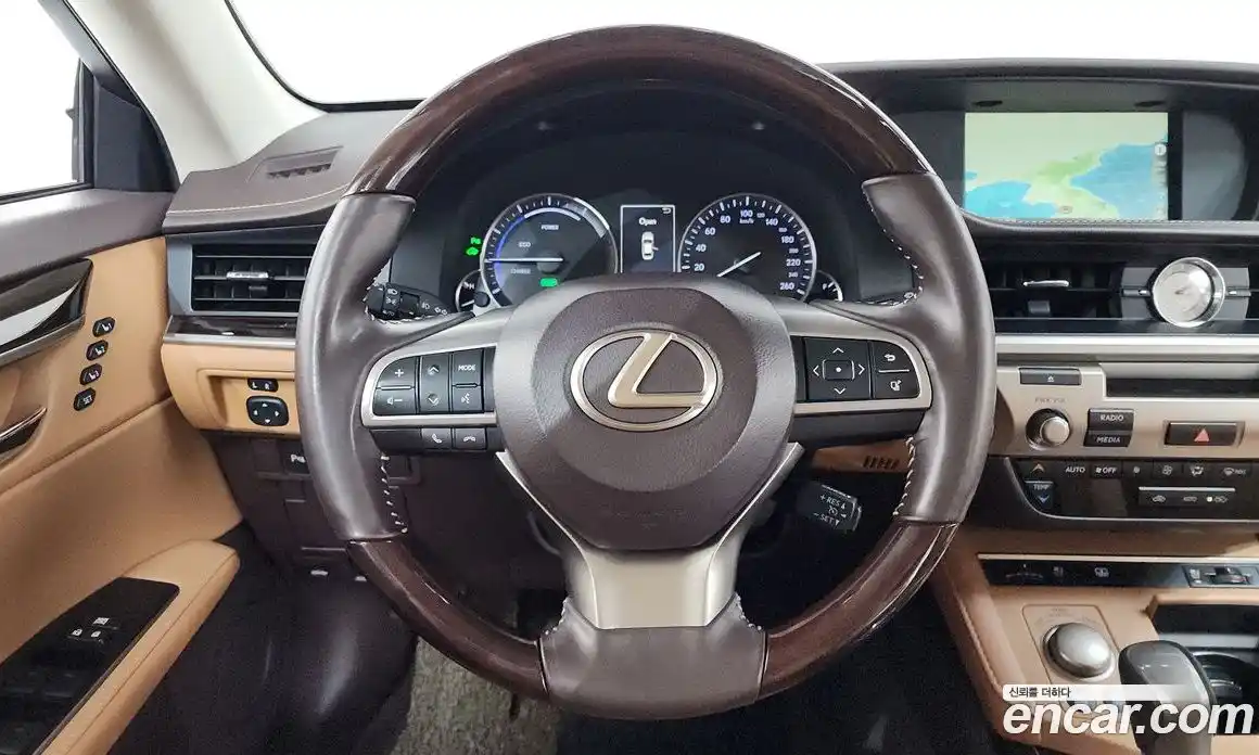 Lexus ES 2018 2.5 гидро в Москве № 2132322, фото 18