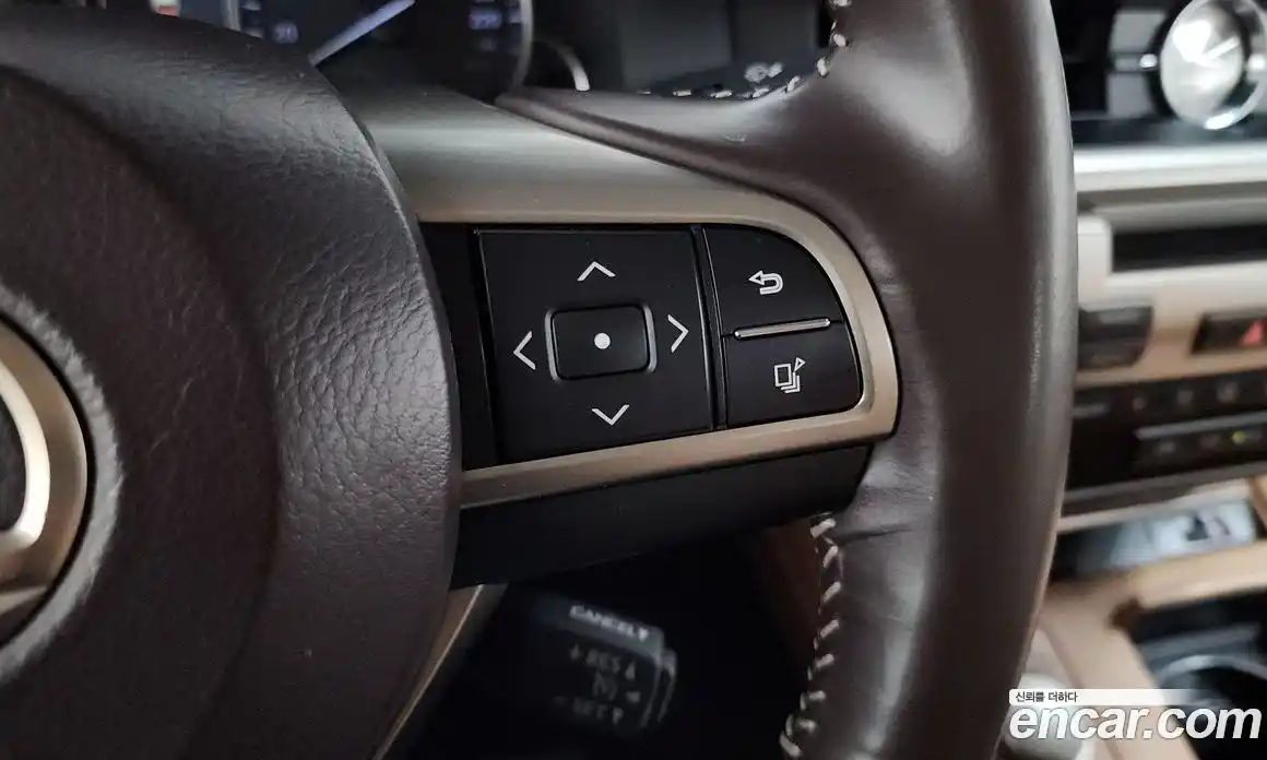 Lexus ES 2018 2.5 гидро в Москве № 2132322, фото 23