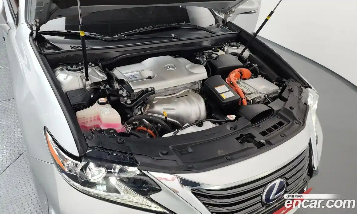 Lexus ES 2018 2.5 гидро в Москве № 2132322, фото 6