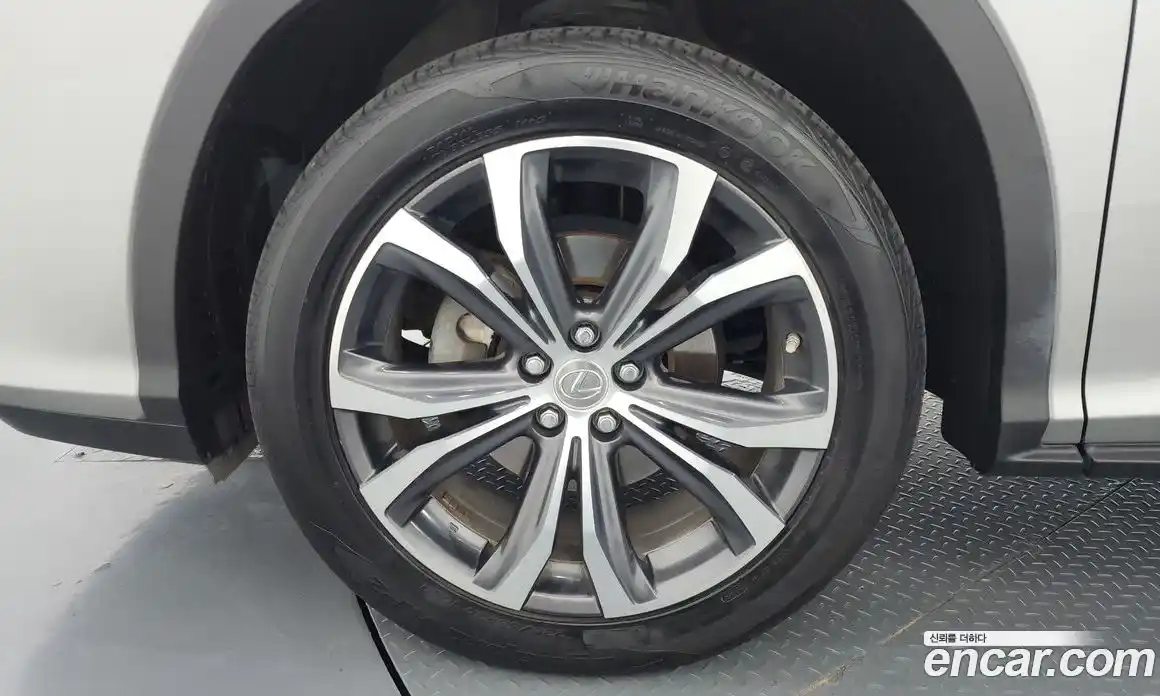 Lexus RX 2017 3.5 гидро в Москве № 2132341, фото 5