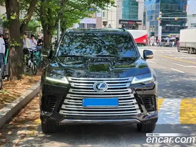 Lexus LX, 2025