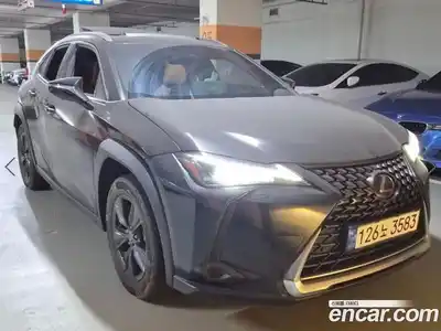 Lexus UX 2023 2.0 гидро в Москве № 2132355, миниатюра 2