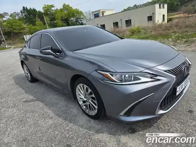 Lexus ES 2019 2.5 гидро в Москве № 2132358, миниатюра 2