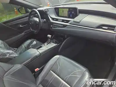 Lexus ES 2019 2.5 гидро в Москве № 2132358, миниатюра 9