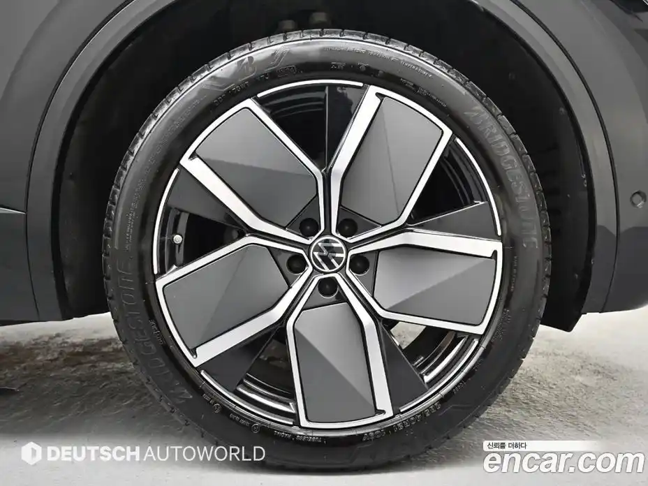 Volkswagen Touareg 2024 3.0 гидро в Москве № 2132386, фото 5