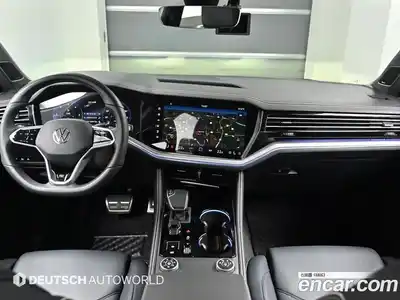 Volkswagen Touareg 2024 3.0 гидро в Москве № 2132386, миниатюра 7