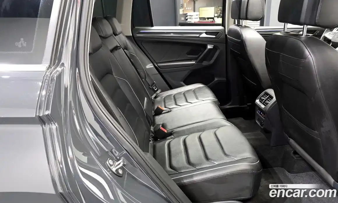 Volkswagen Tiguan 2021 2.0 гидро в Москве № 2132413, фото 18