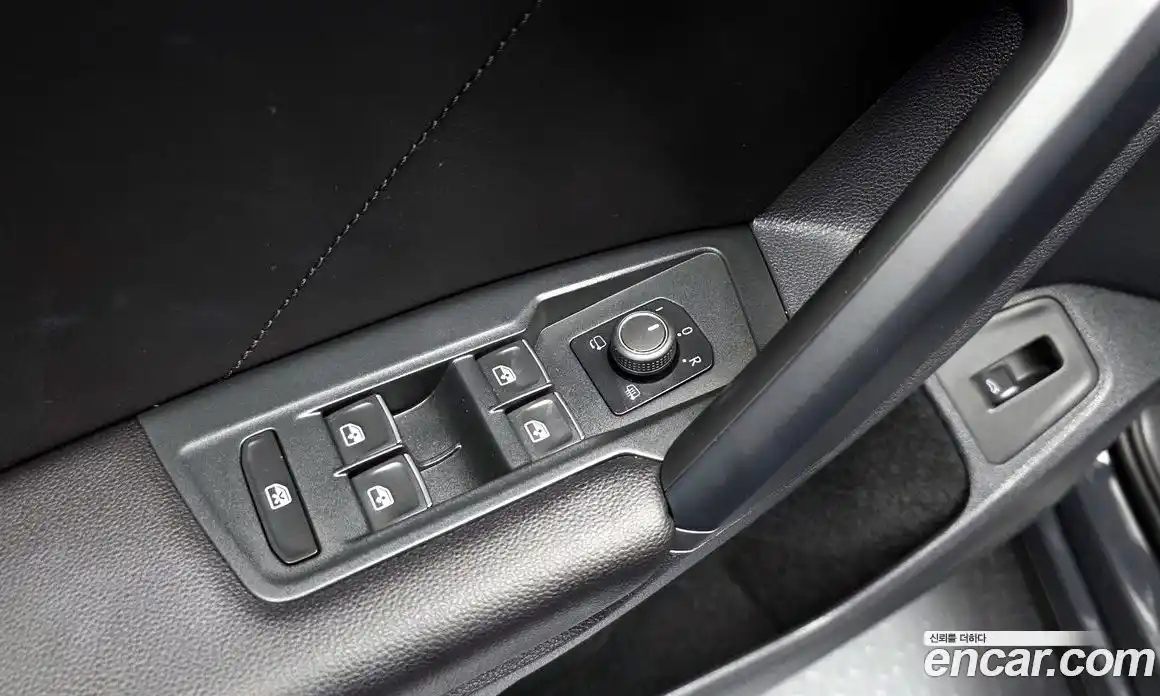 Volkswagen Tiguan 2021 2.0 гидро в Москве № 2132413, фото 31