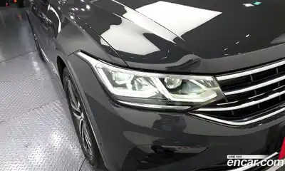 Volkswagen Tiguan 2021 2.0 гидро в Москве № 2132413, миниатюра 8