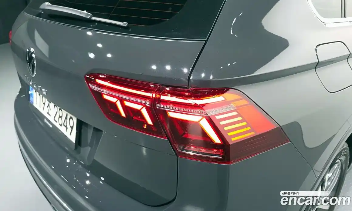 Volkswagen Tiguan 2021 2.0 гидро в Москве № 2132413, фото 9