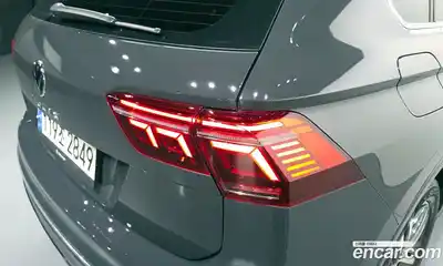 Volkswagen Tiguan 2021 2.0 гидро в Москве № 2132413, миниатюра 9